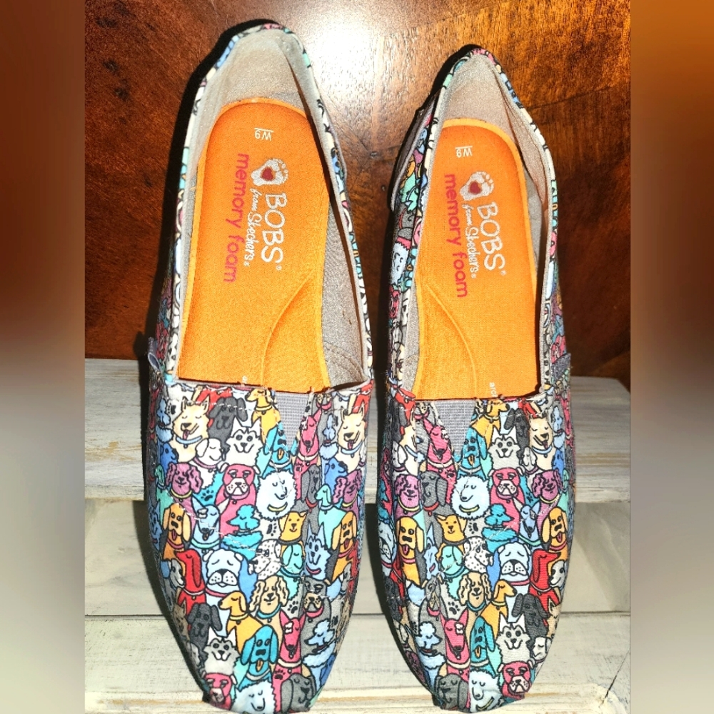 Skechers BOBS Dogs Shoes, like-new!